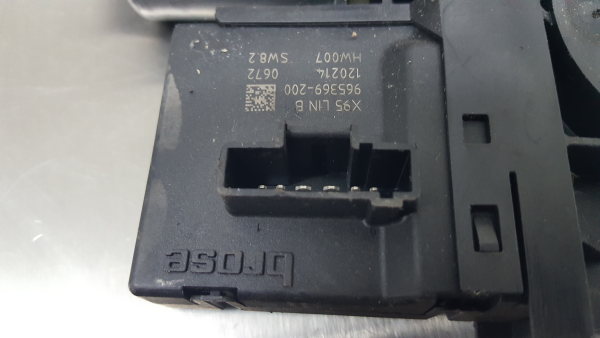 Motor Elevalunas Delantero Derecho RENAULT Megane III (BZ0_) Imagem-3