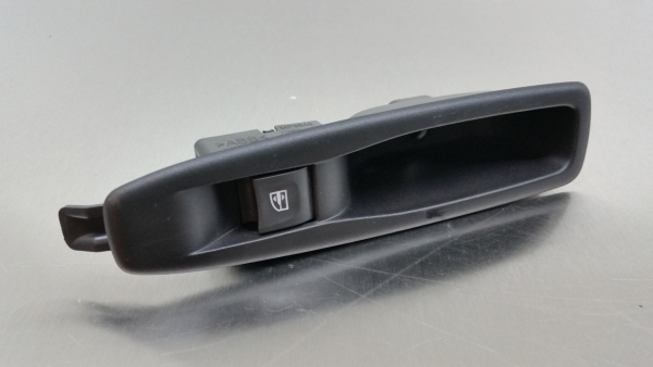 Comando / interruttore alzacristallo posteriore sinistro RENAULT Captur (J5_)