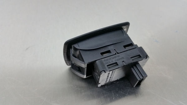 Mando / interruptor elevalunas delantero derecho BMW X3 (E83) Imagem-1