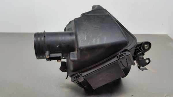 Air filter box NISSAN Qashqai/Qashqai+2 I (J10, JJ10)