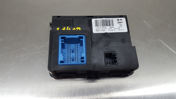 Module de confort PEUGEOT 308 II Imagem-1