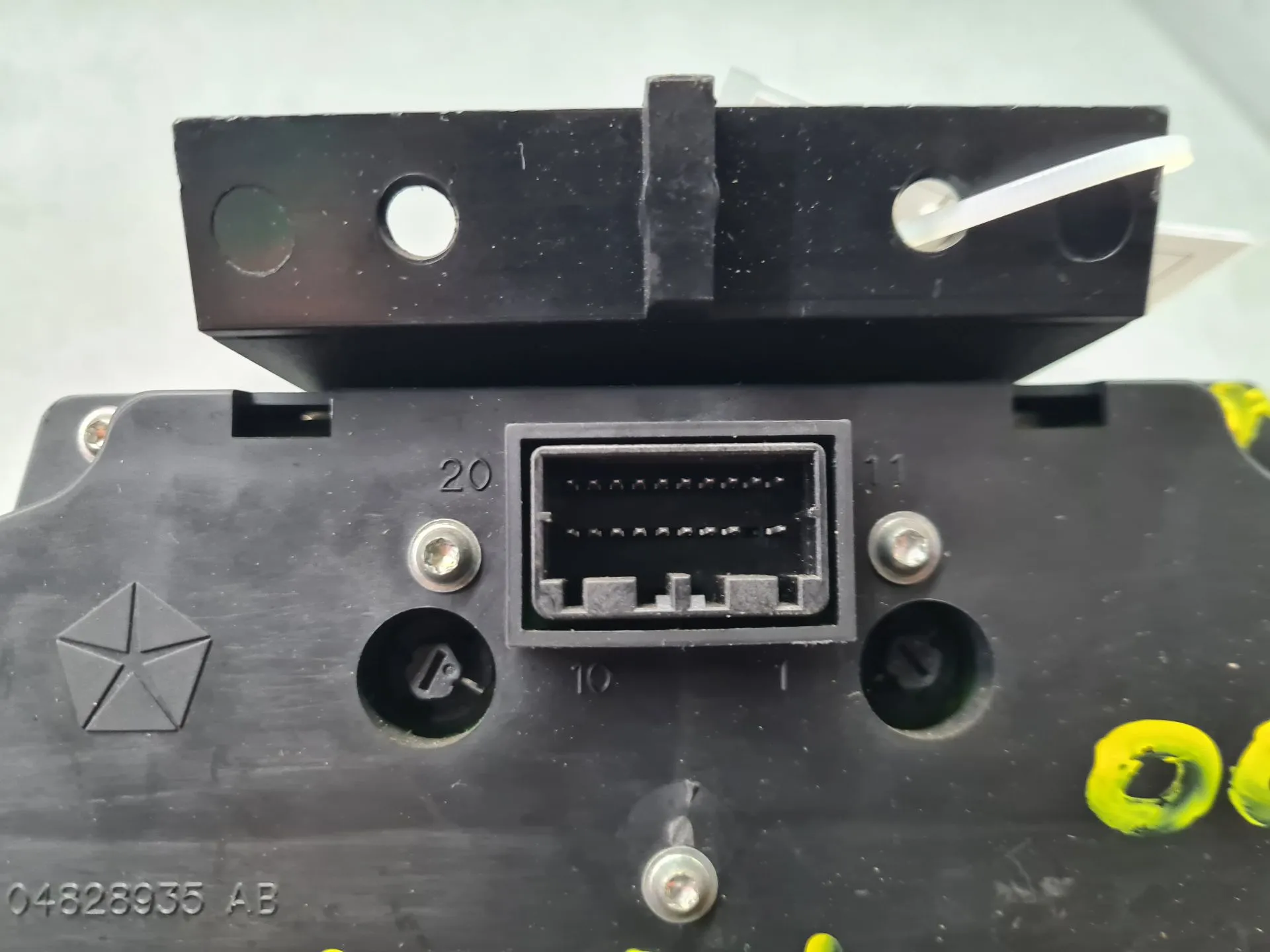 Compteur de vitesse JEEP Cherokee (KJ) Imagem-6