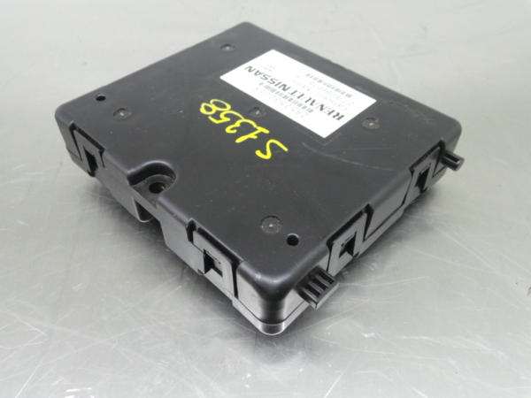 Modulo / Centralina comfort RENAULT Clio IV (BH_) Imagem-2