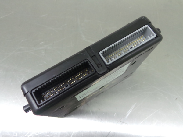 Modulo / Centralina comfort RENAULT Clio IV (BH_) Imagem-4