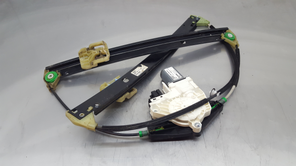 Elevalunas delantero izquierdo AUDI A4 Avant (8K5, B8)