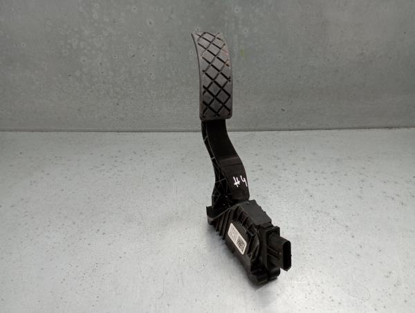Pedal acelerador VOLKSWAGEN Golf VII (5G1, BQ1, BE1, BE2) Imagem-2