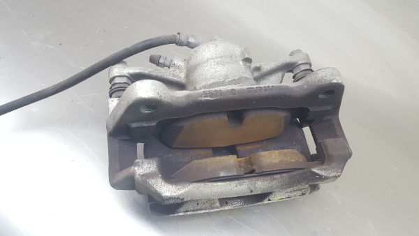 Pinça travão / maxila de travão frente esquerda AUDI A3 Limousine (8VS, 8VM) Imagem-2