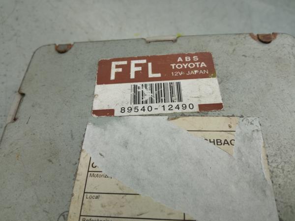 Centralina ABS TOYOTA Corolla Hatchback (_E12_) Imagem-3