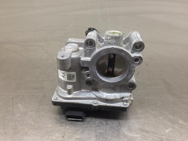 Throttle body RENAULT Clio IV (BH_)
