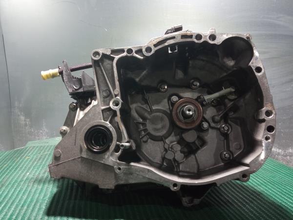 Caja de cambios manual RENAULT Clio IV (BH_)
