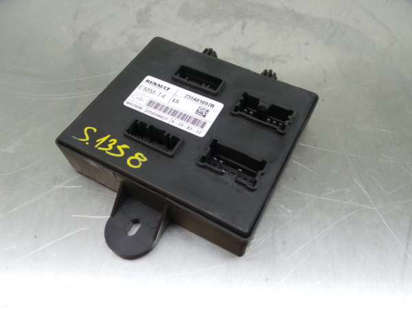 Módulo de confort RENAULT Clio IV (BH_)