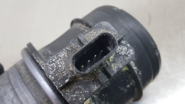 Mass Air Flow Sensor (MAF) VOLKSWAGEN Passat Variant (365) Imagem-2