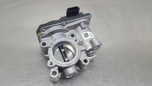 Boîtiers papillon RENAULT Clio IV (BH_)