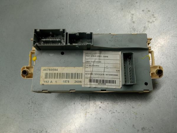 Caixa fusíveis / SAM / BSI FIAT Stilo (192_) Imagem-1