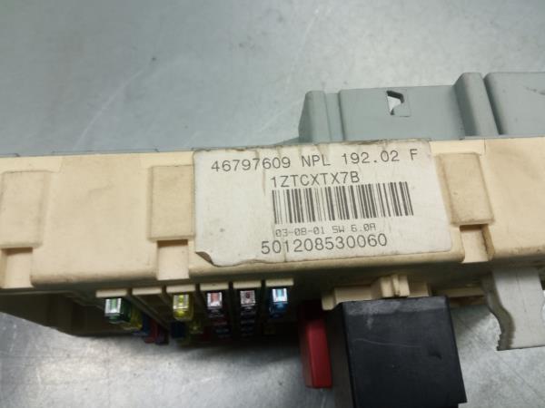 Caixa fusíveis / SAM / BSI FIAT Stilo (192_) Imagem-3