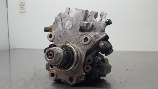 Pompa iniezione MERCEDES-BENZ Classe C (W204) Imagem-1