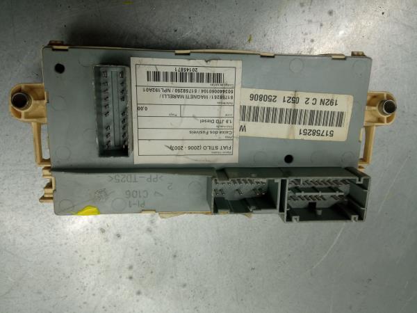 Caixa fusíveis / SAM / BSI FIAT Stilo (192_) Imagem-1