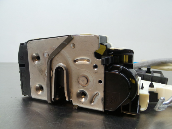 Cerradura / cierre puerta trasera derecha MERCEDES-BENZ Classe A (W176) Imagem-1