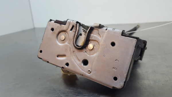 Cerradura / cierre puerta delantero derecho OPEL Corsa E