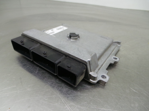 Centralina motor / ECU RENAULT Captur (J5_) Imagem-1