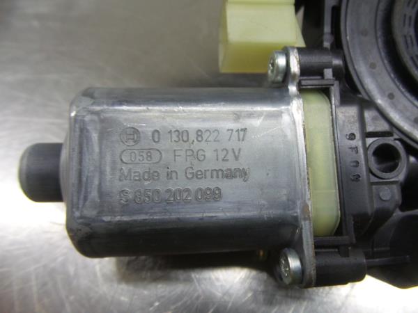 Moteur lève-vitre avant gauche SEAT Leon (5F1) Imagem-4