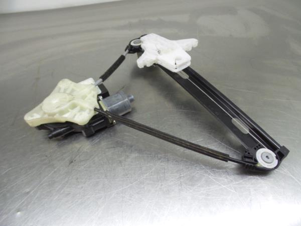 Lève-vitre arrière Droite VOLKSWAGEN Polo (AW1) Imagem-1