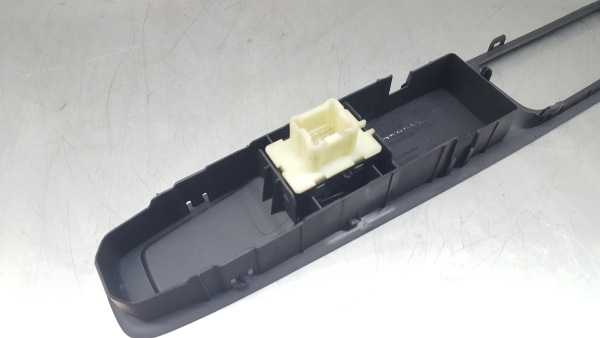 Mando / interruptor elevalunas delantero derecho RENAULT Captur (J5_) Imagem-1