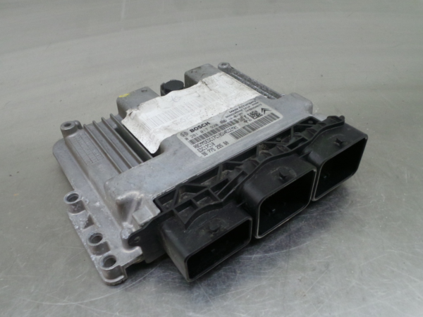 Centralina motor / ECU PEUGEOT 208