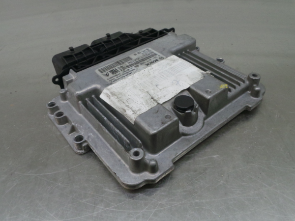 Centralina motor / ECU PEUGEOT 208 Imagem-2