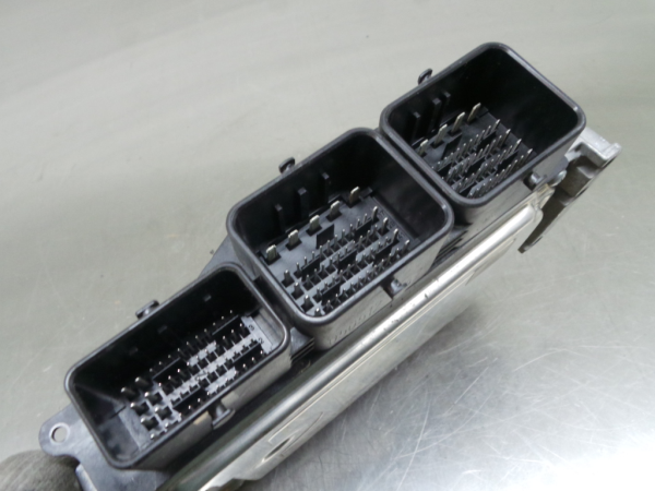 Centralina motor / ECU PEUGEOT 208 Imagem-4