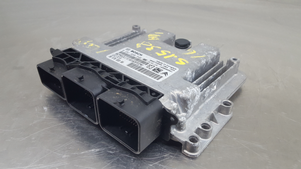 Centralina motor / ECU PEUGEOT 208 Imagem-1