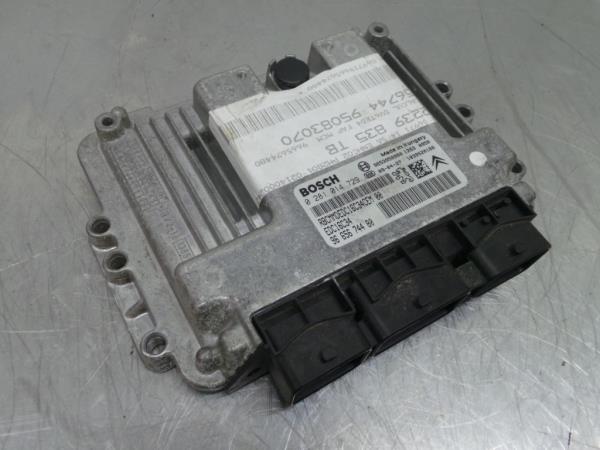 Centralina motor / ECU PEUGEOT 3008 I (0U_)