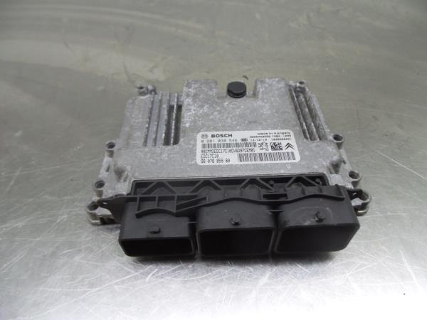 Centralina motor / ECU PEUGEOT 208 Imagem-1