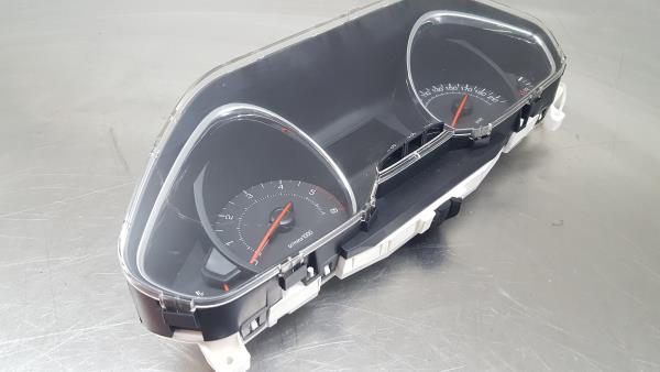 Instrument cluster PEUGEOT 208 Imagem-3