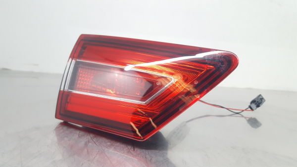 Left Tailgate light  RENAULT Clio IV (BH_)