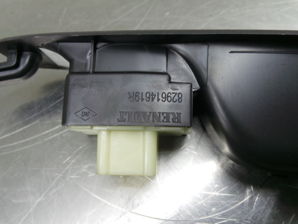Left Rear window control RENAULT Captur (J5_) Imagem-4