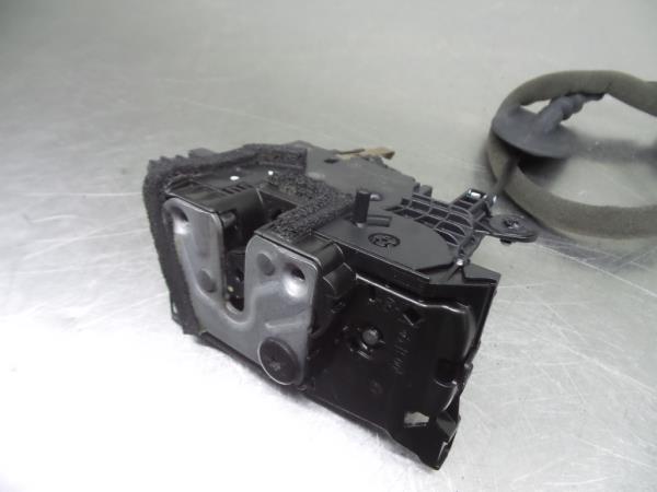 Cerradura / cierre puerta trasera izquierda RENAULT Captur (J5_)