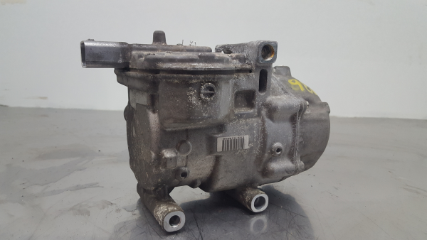 AC compressor TOYOTA Auris Touring Sports (_E18_)