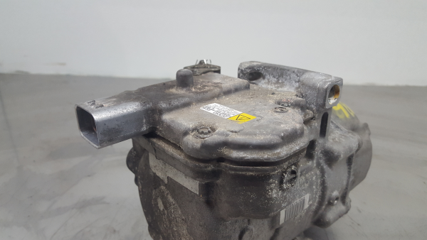 AC compressor TOYOTA Auris Touring Sports (_E18_) Imagem-2