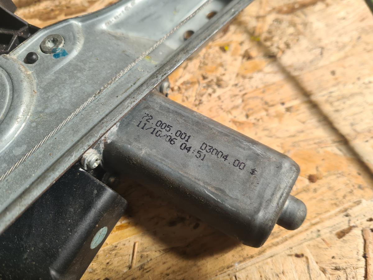 Right front window regulator OPEL Corsa D Imagem-4