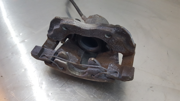 Pinça travão / maxila de travão frente esquerda FORD Focus III Imagem-1