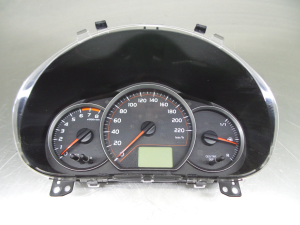 Quadrante / painel de instrumentos TOYOTA Yaris (_P13_) Imagem-1