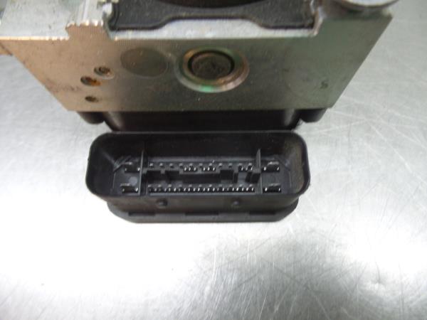 ABS TOYOTA Yaris (_P13_) Imagem-1