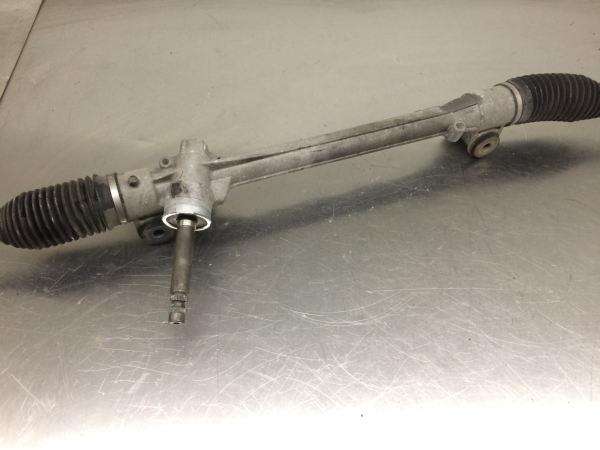 Steering box TOYOTA Yaris (_P13_)