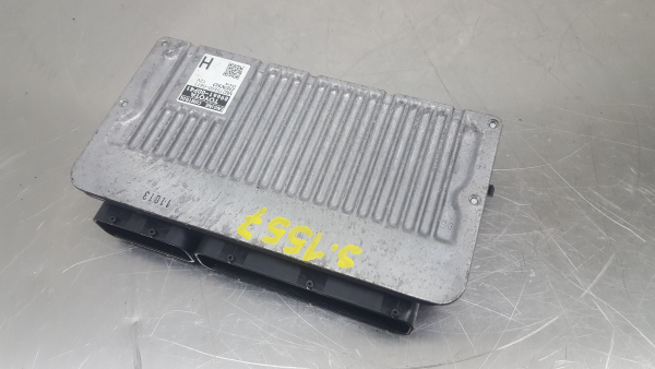 Centralina motor / ECU TOYOTA Yaris (_P13_) Imagem-1