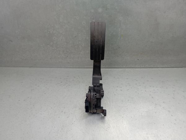 Pedal acelerador RENAULT Clio IV (BH_)