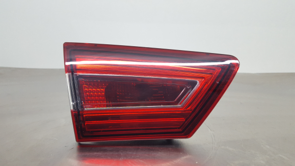 Feu de coffre Gauche RENAULT Clio IV (BH_)