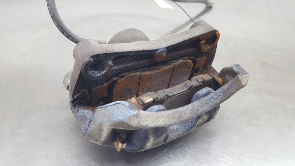 Pinça travão / maxila de travão frente esquerda NISSAN Juke (F15) Imagem-1