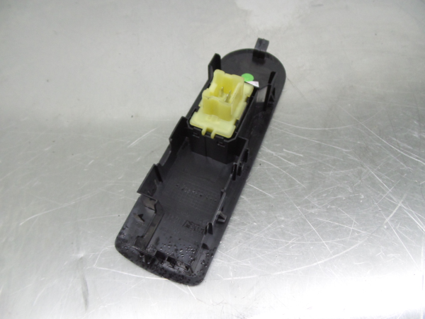 Mando / interruptor elevalunas delantero derecho RENAULT Clio IV (BH_) Imagem-1