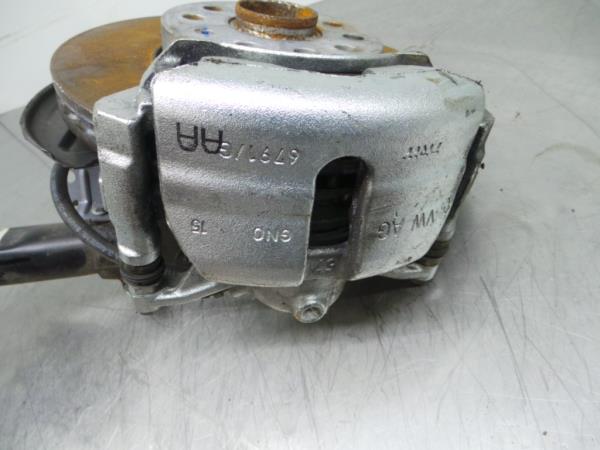 Pinça travão / maxila de travão frente esquerda AUDI A3 Limousine (8VS, 8VM)